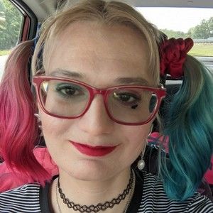 Meet your Posher, Posh